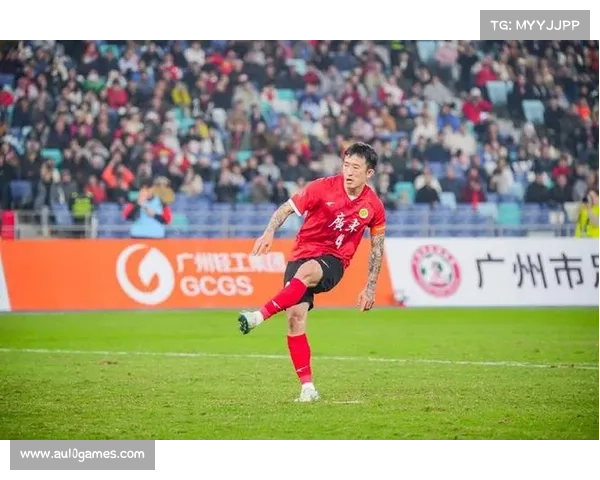 深圳新鹏城外援调整接近完成,最后一个名额瞄准中后卫